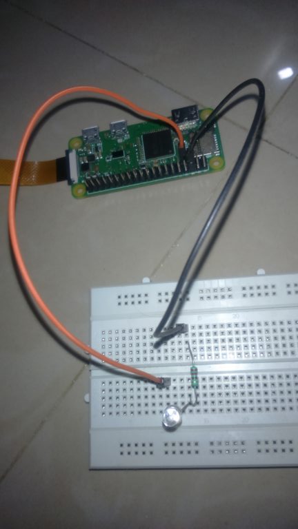 Lighting LED with Raspberry Pi & Python script | Thetips4you